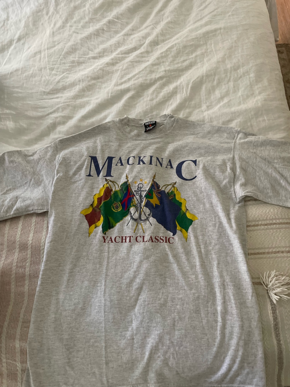 Mackinac Yacht Classic short Sleeve Tee - Gray